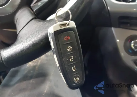 2013 Ford Focus Titanium из США, поврежденный, VIN 1FADP3N2XDL113618